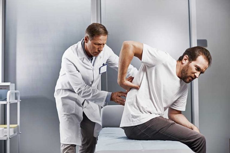 Dealing With Middle Back Pain After Car Accident